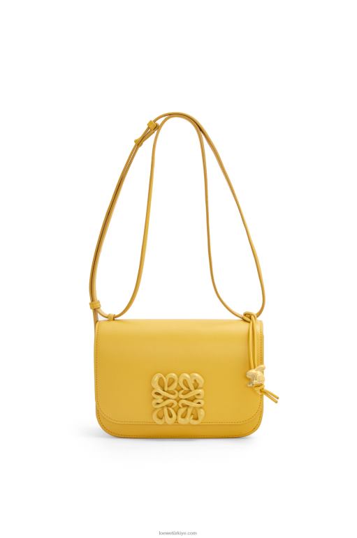 Loewe ipek dana derisinden küçük goya çantası 02600263 kadınlar soluk sarı sır