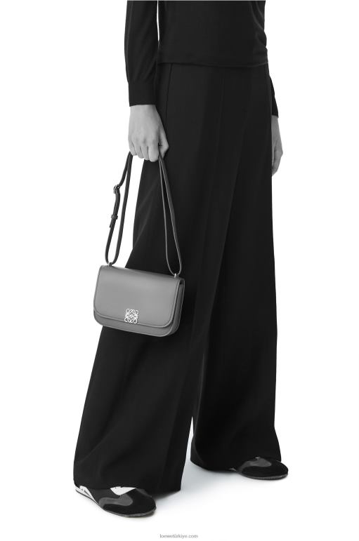 Loewe ipek dana derisinden küçük goya çantası 02600269 kadınlar siyah