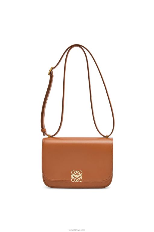 Loewe ipek dana derisinden küçük goya çantası 02600280 kadınlar bronzlaşmak
