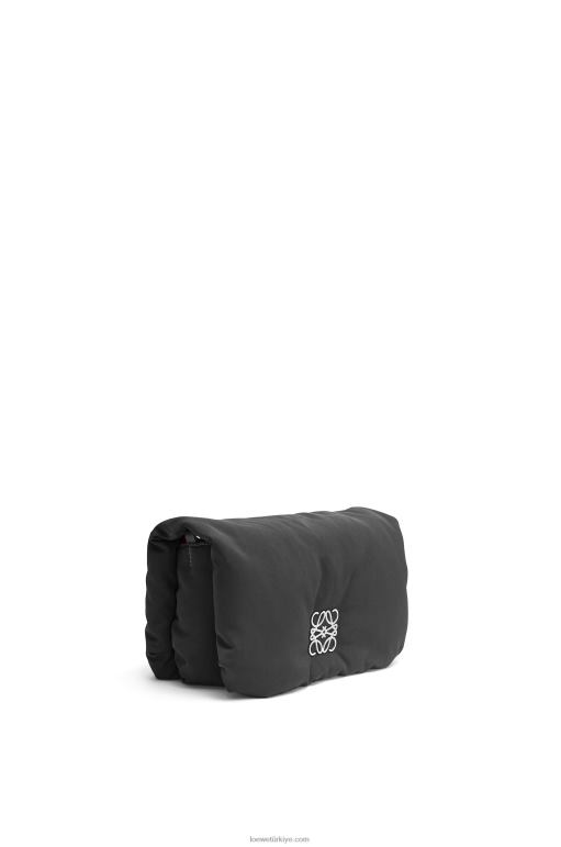 Loewe naylon mini kirpi goya çantası 02600311 kadınlar siyah
