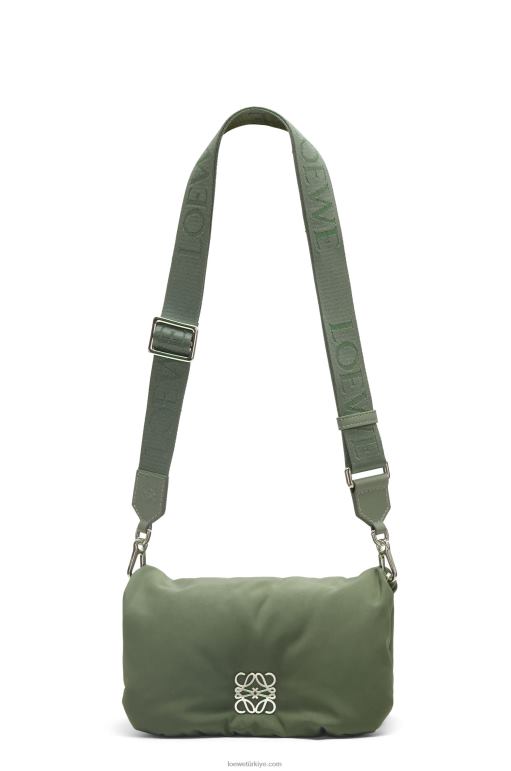Loewe naylon mini kirpi goya çantası 02600430 kadınlar eski haki