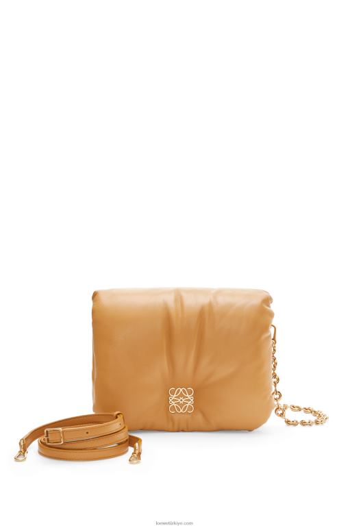 Loewe parlak napa kuzu derisinden kirpi goya çantası 02600387 kadınlar deve