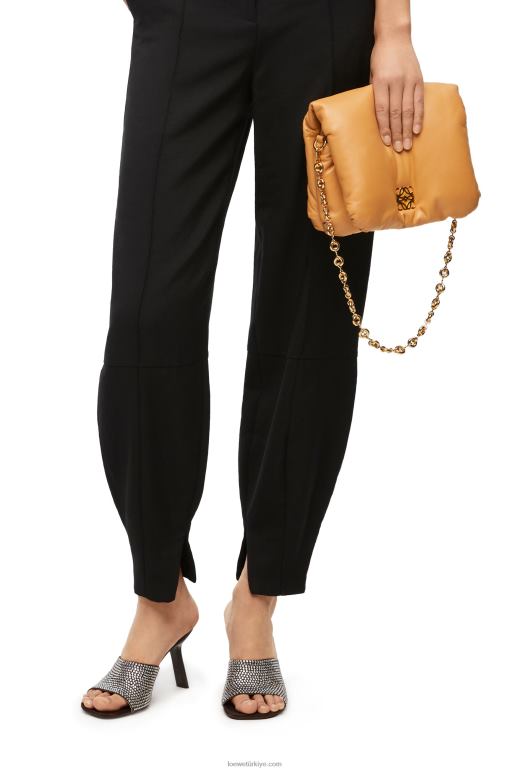 Loewe parlak napa kuzu derisinden kirpi goya çantası 02600387 kadınlar deve
