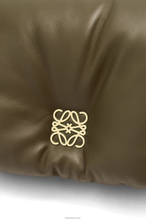 Loewe parlak napa kuzu derisinden kirpi goya çantası 02600465 kadınlar koyu haki yeşil