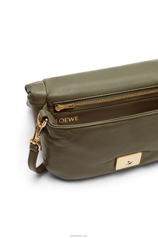 Loewe parlak napa kuzu derisinden mini kirpi goya çantası 02600246 kadınlar koyu haki yeşil