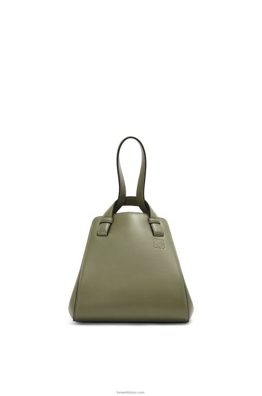 Loewe Nappa dana derisinden hamak nugget çantası 02600519 kadınlar avokado yeşili