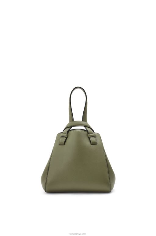 Loewe Nappa dana derisinden hamak nugget çantası 02600519 kadınlar avokado yeşili