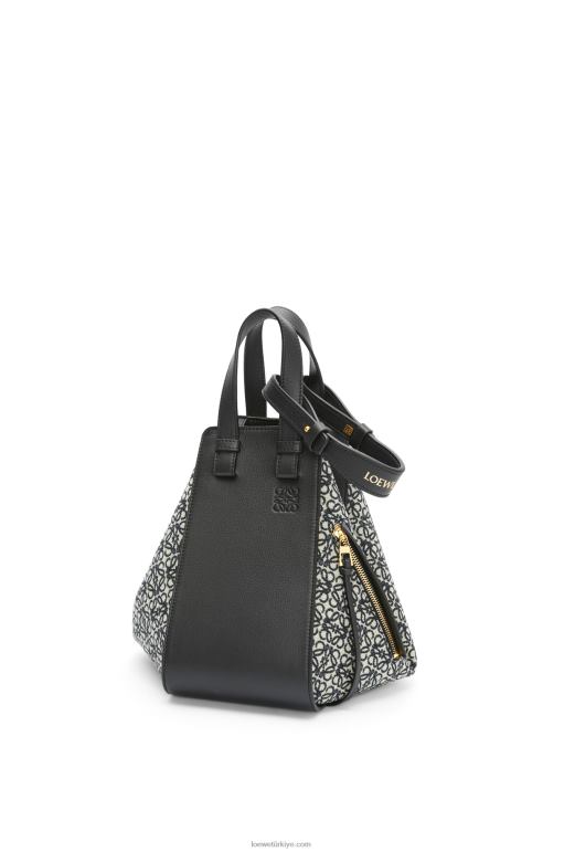 Loewe anagram jakarlı ve dana derisinden küçük hamak çantası 02600520 kadınlar lacivert/siyah