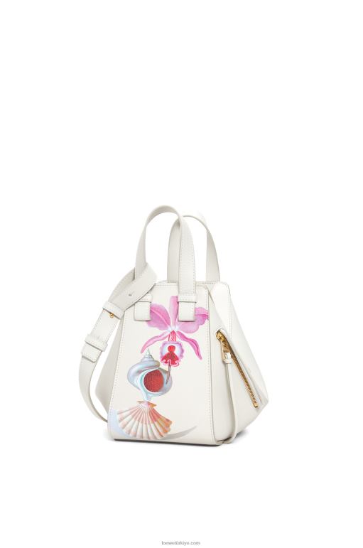 Loewe klasik dana derisinde maruja mallo hamak kompakt çanta 02600339 kadınlar açık beyaz