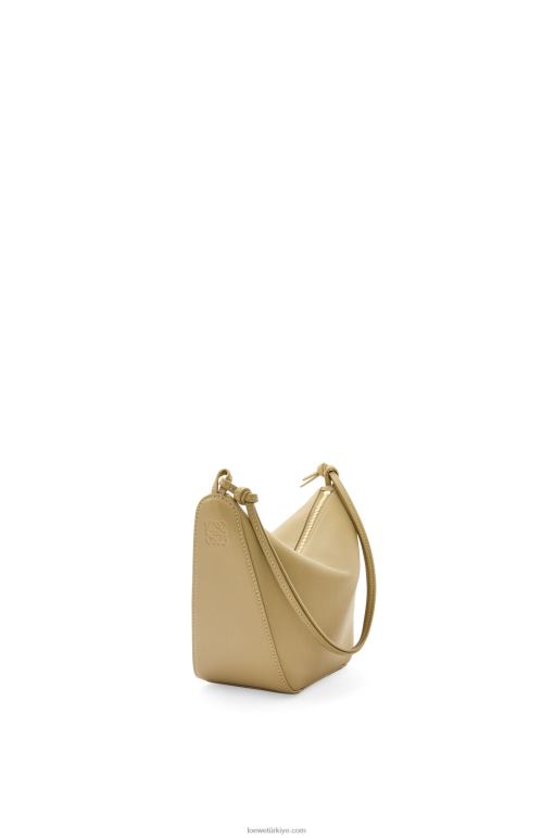 Loewe klasik dana derisinde mini hamak berduş çantası 02600325 kadınlar kil yeşili