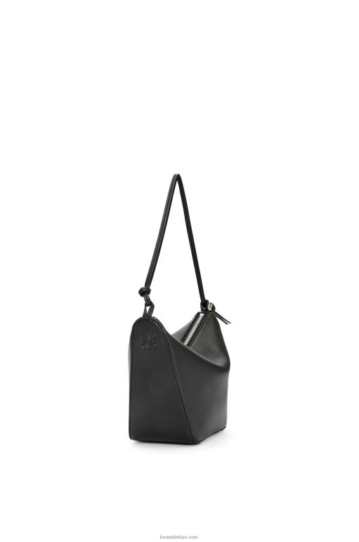 Loewe klasik dana derisinde mini hamak berduş çantası 02600329 kadınlar siyah
