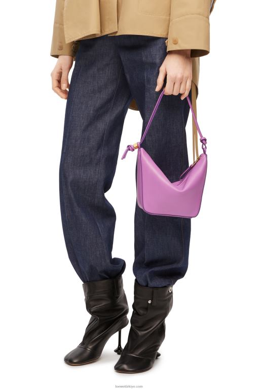 Loewe klasik dana derisinde mini hamak berduş çantası 02600332 kadınlar kaya gülü