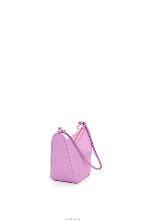 Loewe klasik dana derisinde mini hamak berduş çantası 02600332 kadınlar kaya gülü