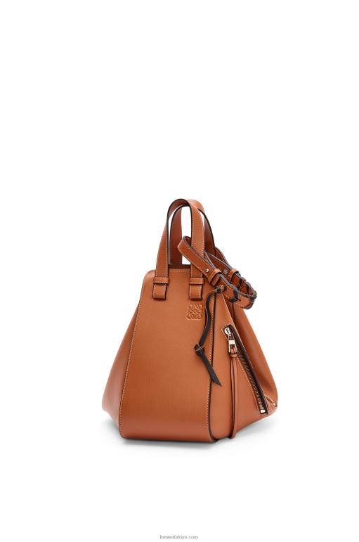 Loewe klasik dana derisinden küçük hamak çanta 02600469 kadınlar bronzlaşmak
