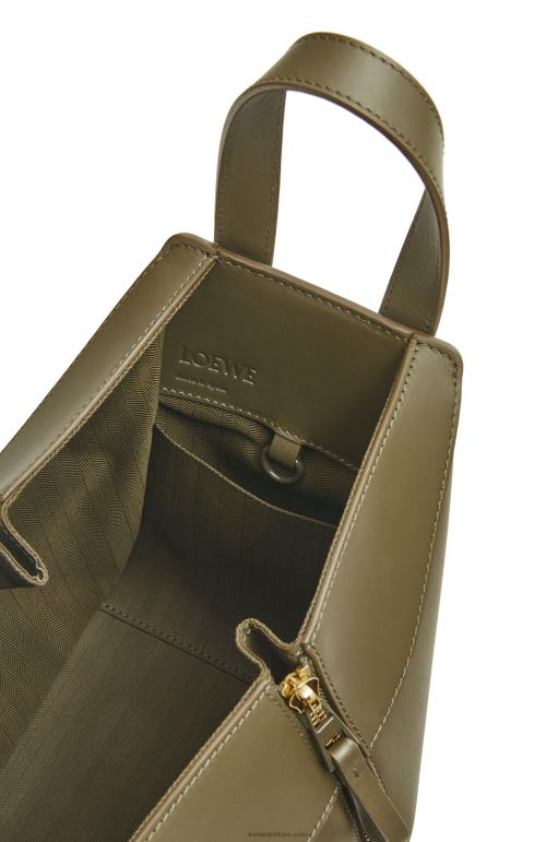 Loewe saten dana derisinden kompakt hamak 02600431 kadınlar çay tozu sır