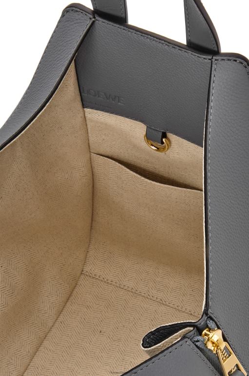 Loewe yumuşak taneli dana derisinden küçük hamak çanta 02600502 kadınlar asfalt grisi