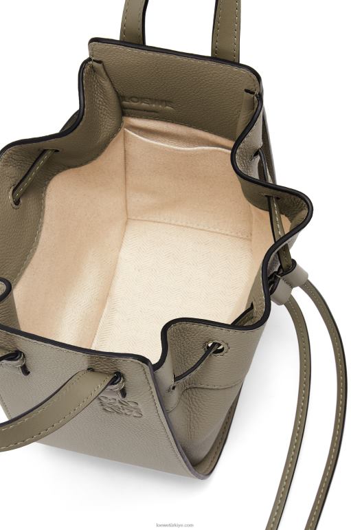 Loewe yumuşak taneli dana derisinden mini hamak büzme ipi 02600241 kadınlar defne yeşili