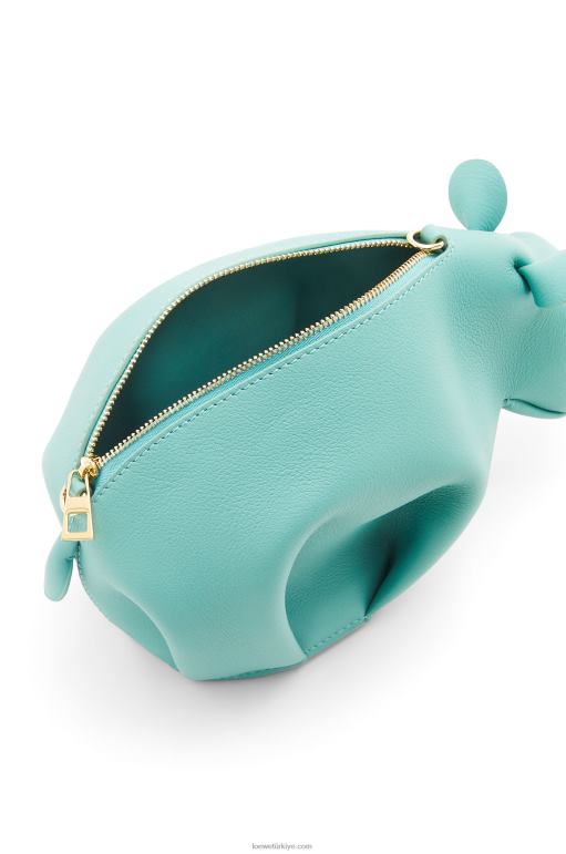 Loewe klasik dana derisinden su aygırı çantası 02600392 kadınlar taze nane