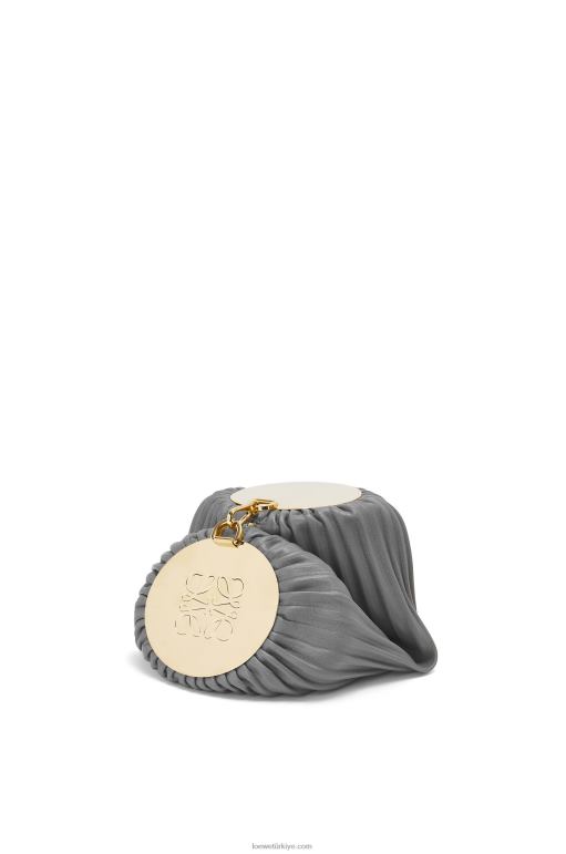 Loewe napa dana derisi ve pirinçten bileklik kesesi 02600622 kadınlar asfalt grisi