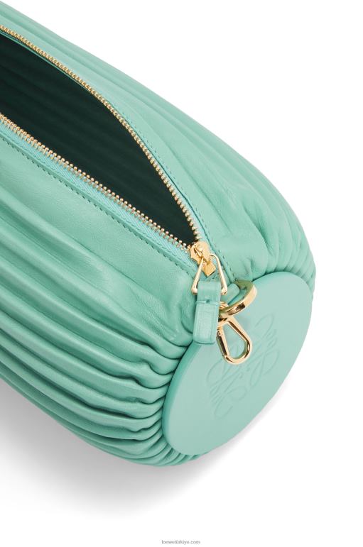 Loewe pileli napa bilezik kese 02600398 kadınlar taze nane