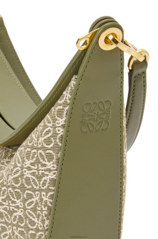Loewe anagram jakarlı ve klasik dana derisinden luna çantası 02600510 kadınlar yeşil/avokado yeşili