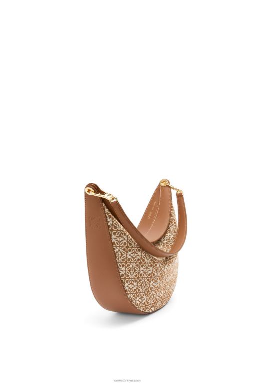 Loewe anagram jakarlı ve klasik dana derisinden luna çantası 02600512 kadınlar bronzluk / ceviz