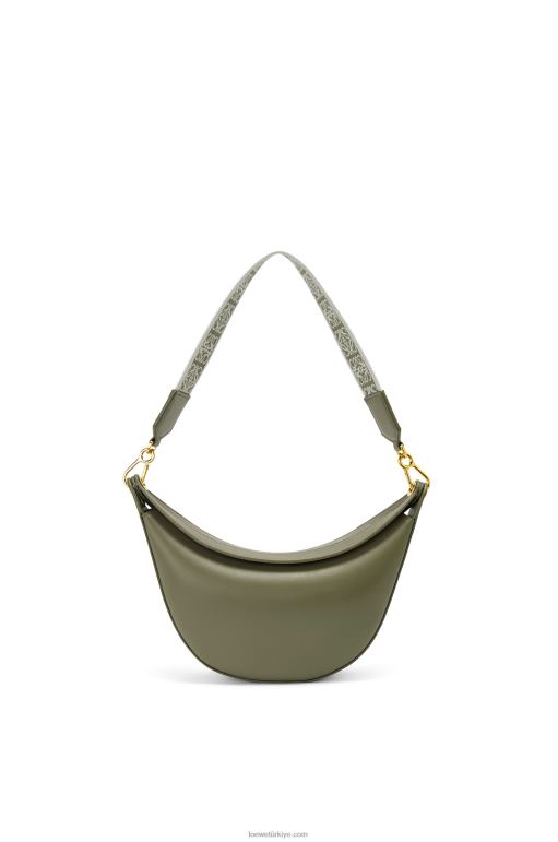 Loewe saten dana derisi ve jakarlı küçük luna çantası 02600474 kadınlar avokado yeşili