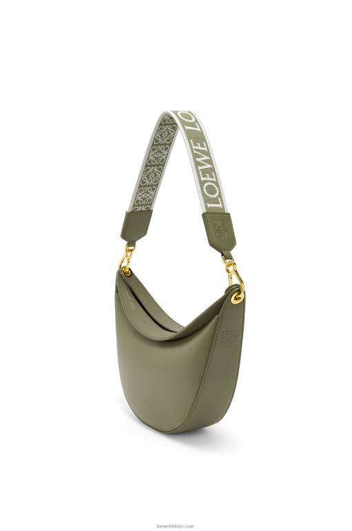 Loewe saten dana derisi ve jakarlı küçük luna çantası 02600474 kadınlar avokado yeşili