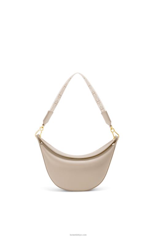 Loewe saten dana derisi ve jakarlı küçük luna çantası 02600475 kadınlar hafif yulaf