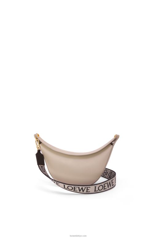Loewe saten dana derisi ve jakarlı küçük luna çantası 02600475 kadınlar hafif yulaf