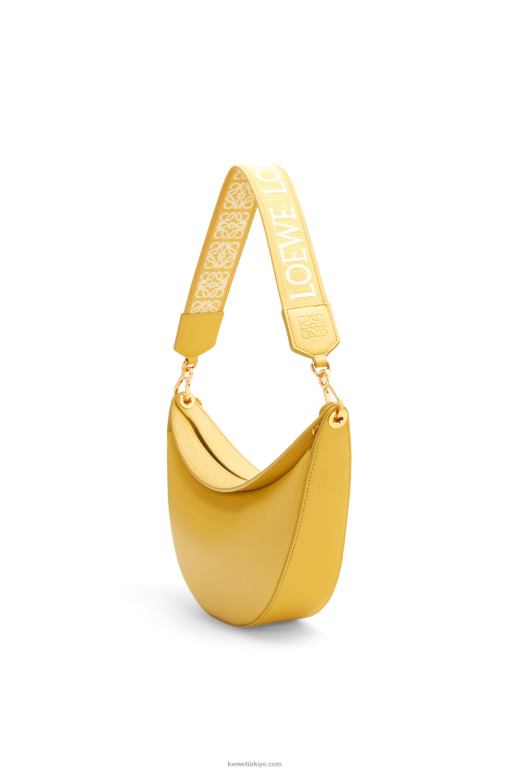 Loewe saten dana derisinden küçük luna 02600454 kadınlar soluk sarı sır