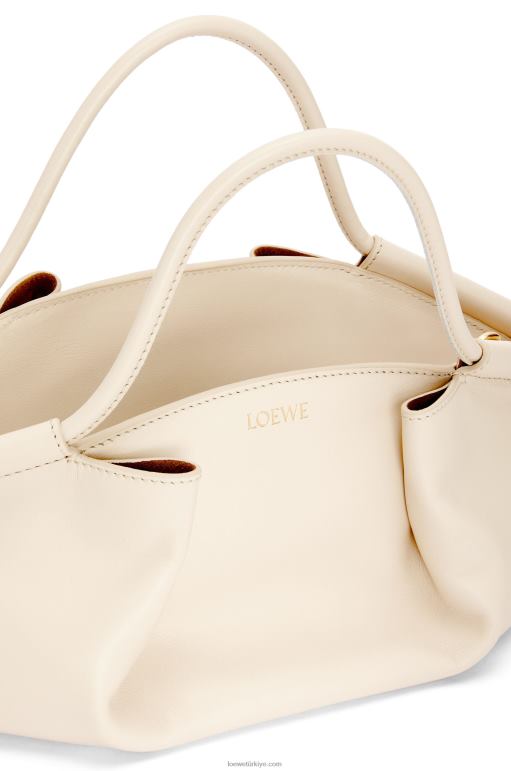 Loewe parlak napa dana derisinden küçük paseo çanta 02600345 kadınlar Angora