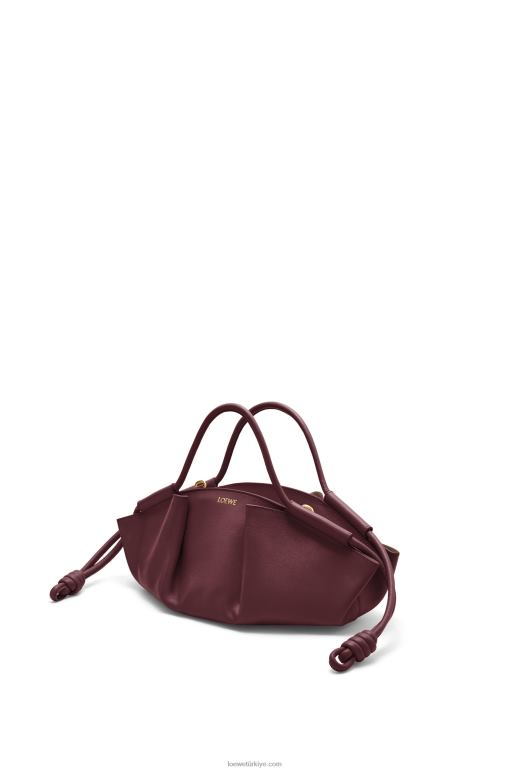 Loewe parlak napa dana derisinden küçük paseo çanta 02600414 kadınlar bordo