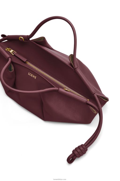 Loewe parlak napa dana derisinden küçük paseo çanta 02600414 kadınlar bordo