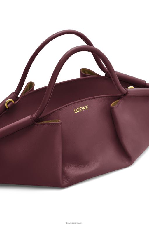 Loewe parlak napa dana derisinden küçük paseo çanta 02600414 kadınlar bordo