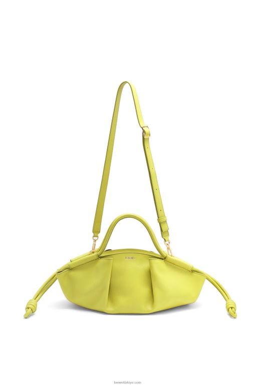 Loewe parlak napa dana derisinden küçük paseo çanta 02600419 kadınlar limon sarısı