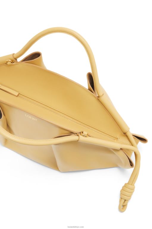 Loewe parlak napa dana derisinden paseo çanta 02600352 kadınlar koyu tereyağı