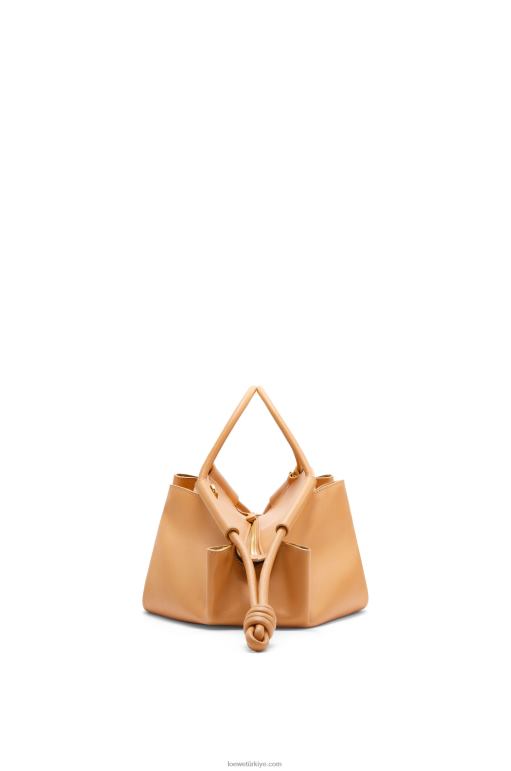 Loewe parlak napa dana derisinden paseo çanta 02600417 kadınlar sıcak çöl