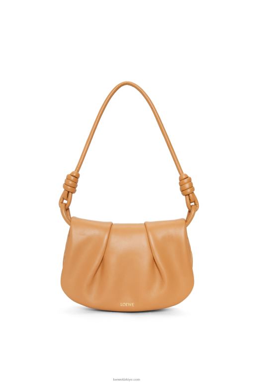 Loewe parlak napa dana derisinden paseo el çantası 02600334 kadınlar sıcak çöl