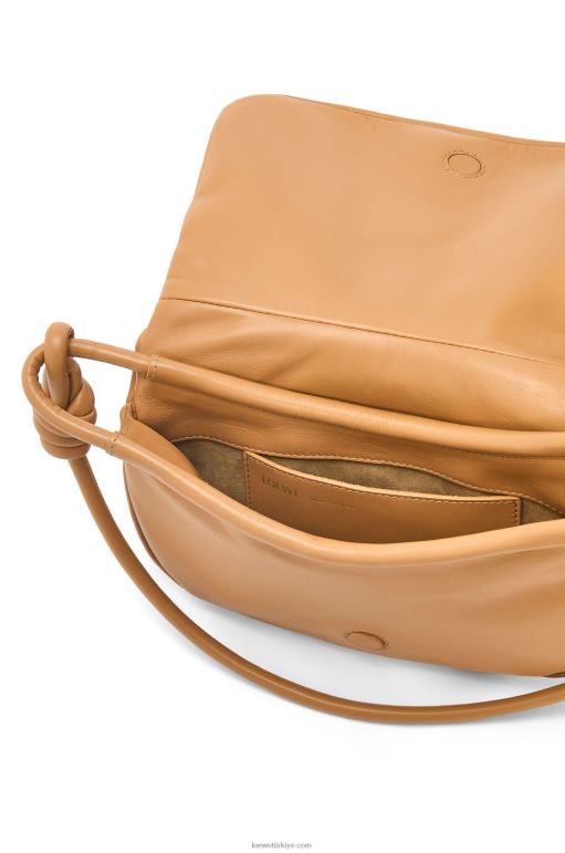 Loewe parlak napa dana derisinden paseo el çantası 02600334 kadınlar sıcak çöl