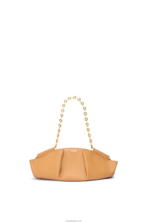 Loewe zincirli parlak napa dana derisinden küçük paseo çanta 02600421 kadınlar sıcak çöl