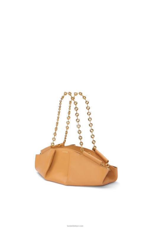 Loewe zincirli parlak napa dana derisinden küçük paseo çanta 02600421 kadınlar sıcak çöl