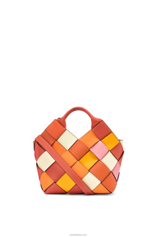 Loewe dana derisinden küçük fazlalık deri dokuma sepet çanta 02600102 kadınlar turuncu