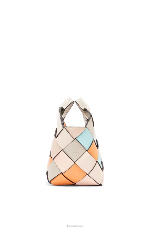 Loewe dana derisinden küçük fazlalık deri dokuma sepet çanta 02600105 kadınlar kayısı/altın