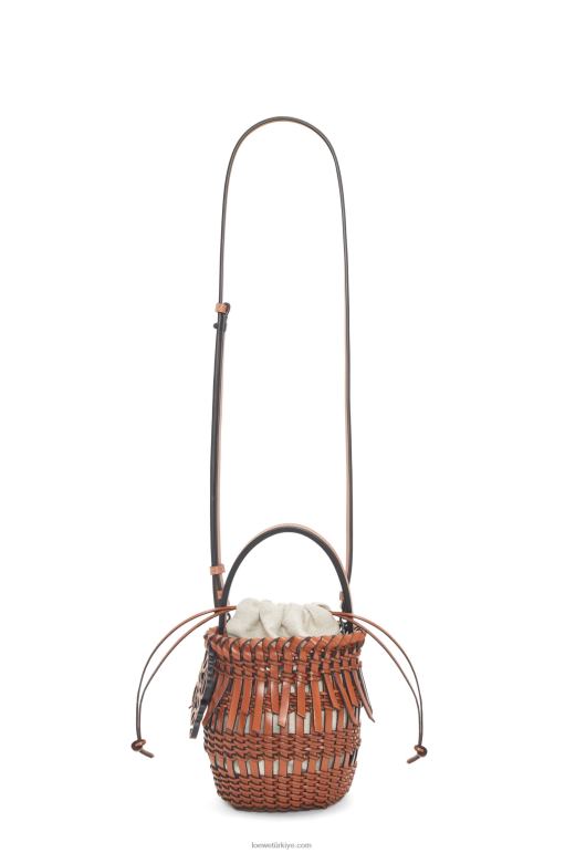 Loewe dana derisinden küçük püsküllü kova çantası 0260089 kadınlar bronzlaşmak