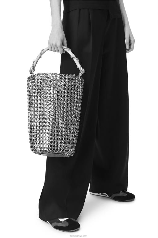 Loewe dana derisinden kova örgü çanta 02600183 kadınlar ten rengi/sarı