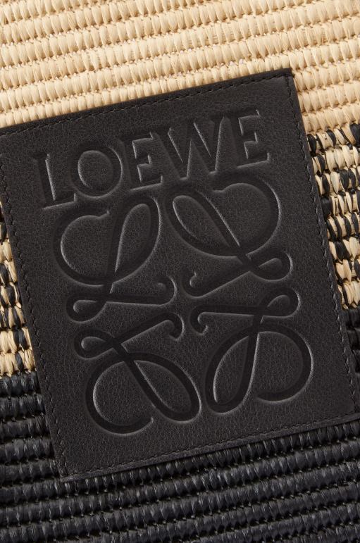 Loewe degrade rafya ve dana derisinden kare sepet çanta 0260099 kadınlar doğal/siyah