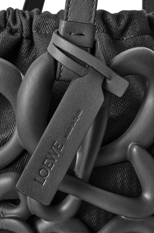 Loewe hafif köpük kauçukta anagram şişirilmiş sepet 02600113 kadınlar siyah