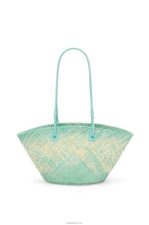 Loewe iraca avuç içi ve dana derisinden küçük anagram sepet çantası 02600110 kadınlar taze nane