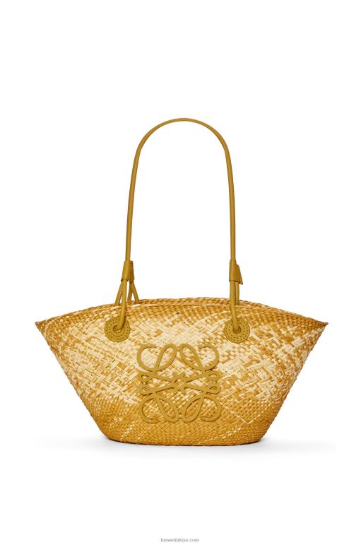 Loewe iraca avuç içi ve dana derisinden küçük anagram sepet çantası 026008 kadınlar okra